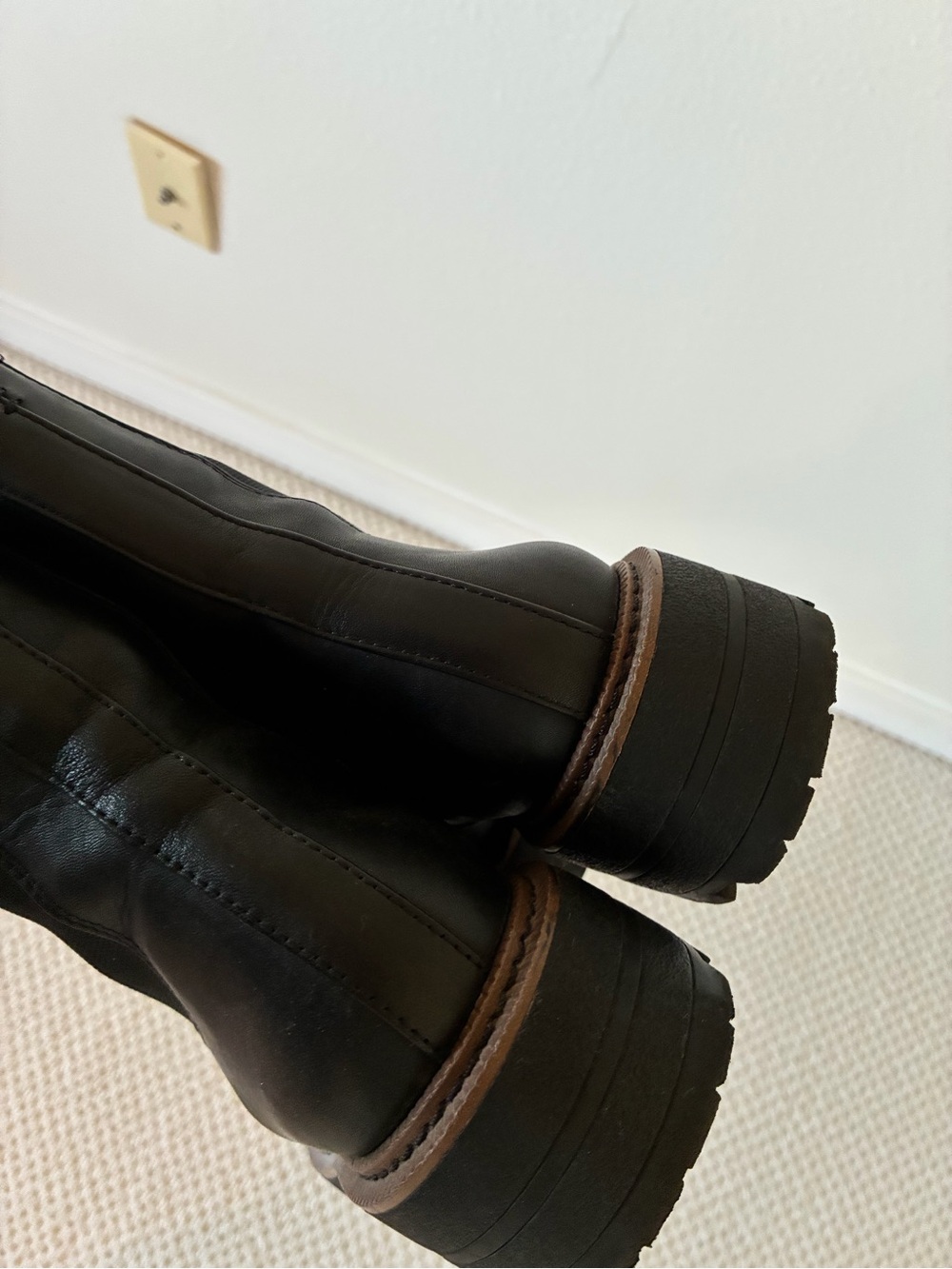 Sam Edelman Laguna Chelsea Boot - Picture 5 of 5